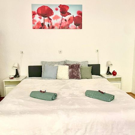 Very Warm Home With Big Bed Near New York Cafe Budapest Eksteriør billede